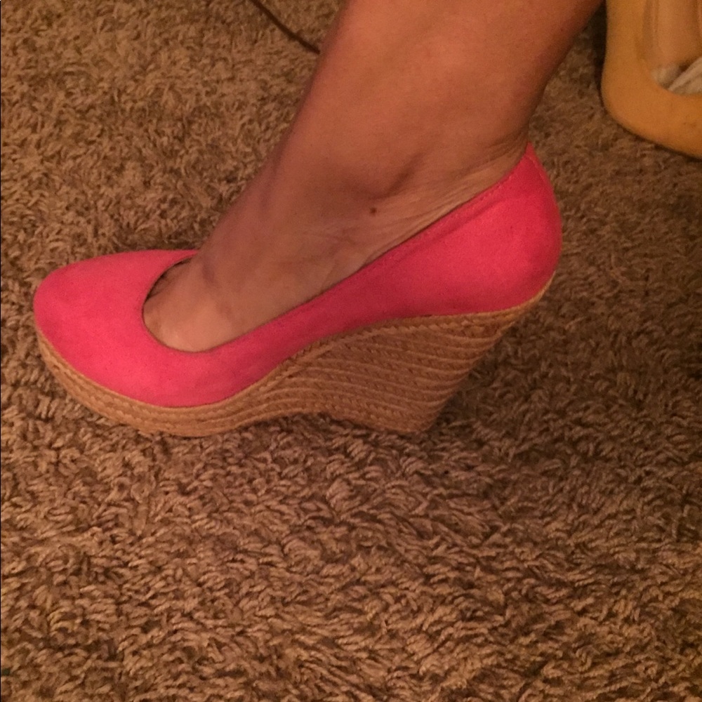 Hot pink wedges